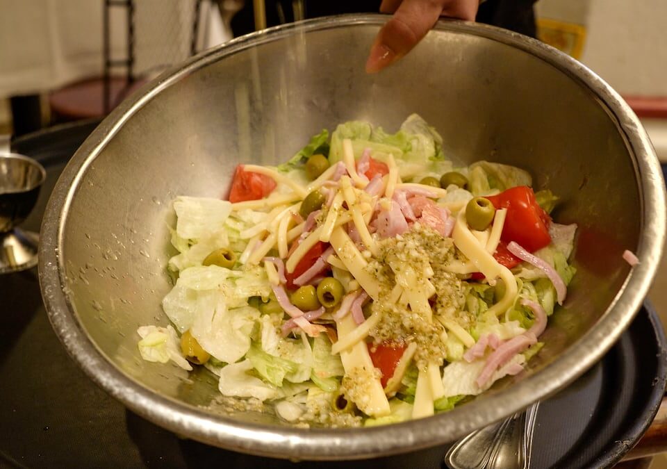 Cómo la ensalada de 1905 de Columbia se convirtió en uno de los platos más emblemáticos de Tampa