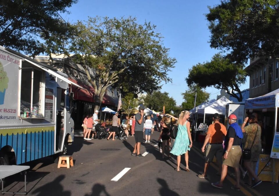 Tarpon Springs le da luz verde a los camiones de comida en Sponge Docks, en el centro de la ciudad