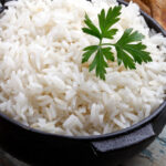 Los 3 trucos sencillos para devolver la vida al arroz que te ha sobrado