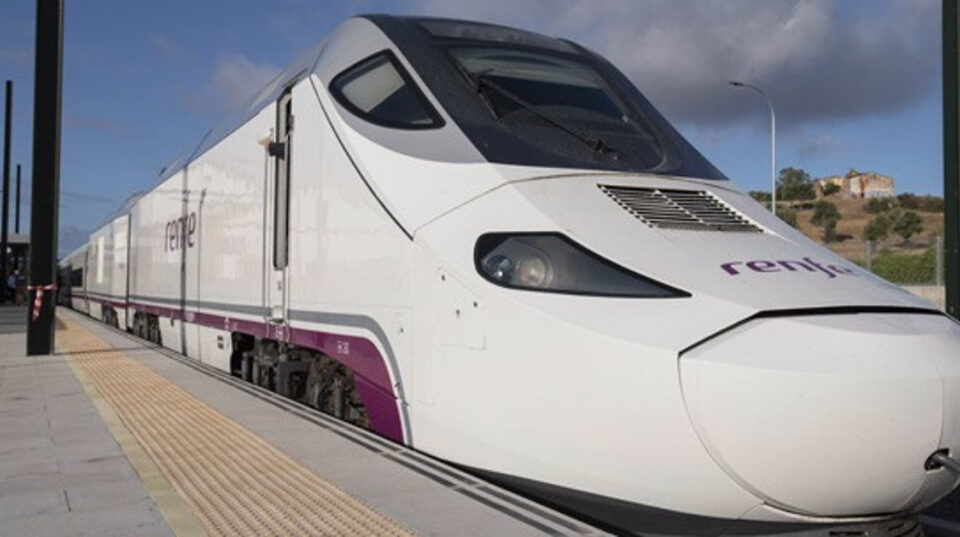 Un robo de cable en Palencia provoca retrasos de 40 minutos en trenes de media y larga distancia