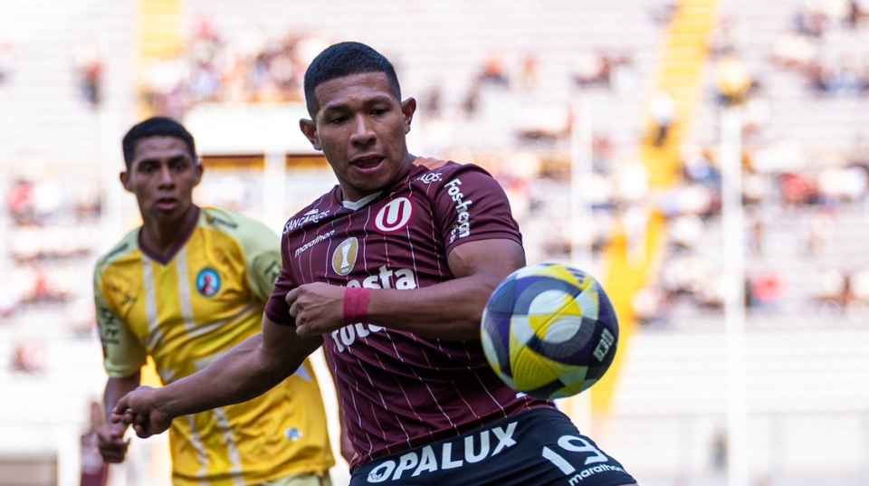 Universitario cayó 2-0 ante Juan Pablo II por la fecha 13 del Torneo Apertura: goles y resumen de la derrota ‘crema’