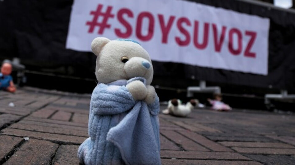 Defensoría del Pueblo alerta por más de 300 exámenes médico legales a niños menores de 5 años víctimas de abuso sexual