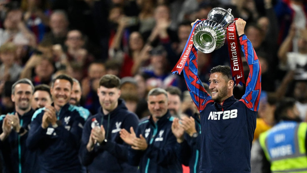 El Crystal Palace sigue de fiesta