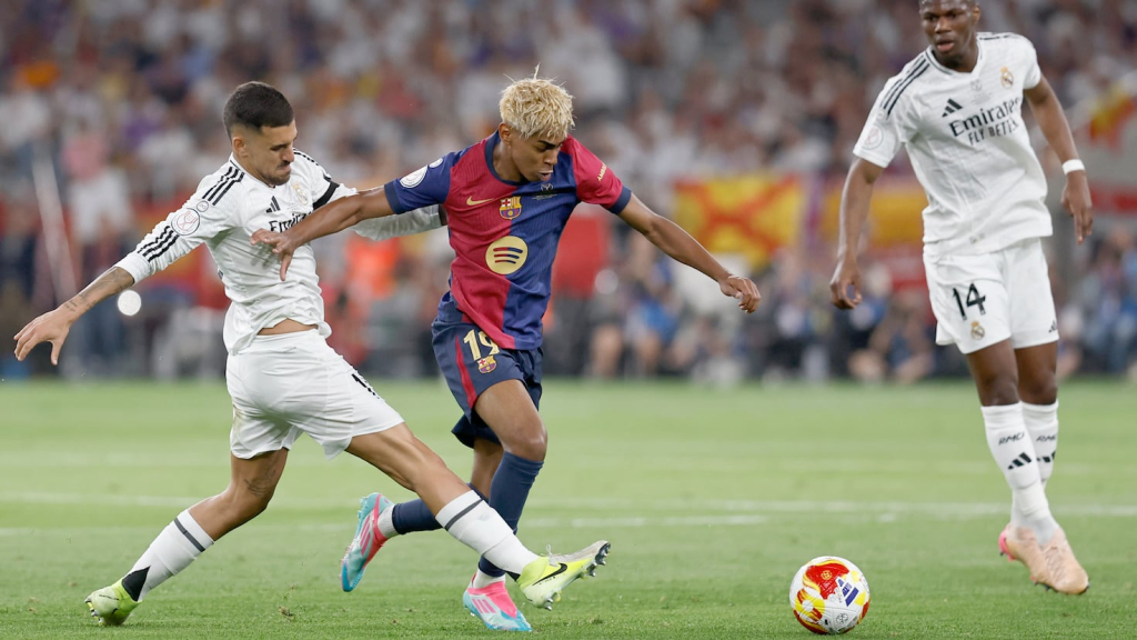 Lamine Yamal se agiganta en los días grandes