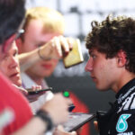 Antonelli «necesita aprender» a relajarse al correr en casa para evitar errores