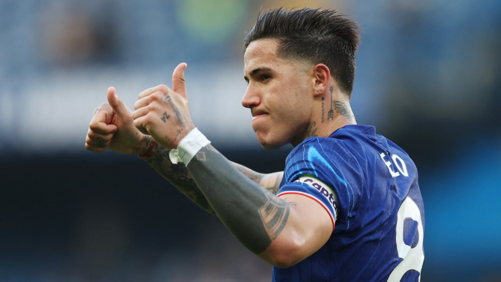 Enzo Fernández, a escena