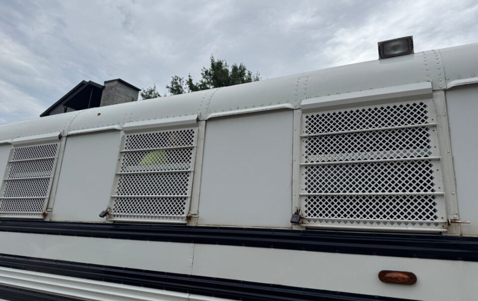 Más de 100 arrestados en el sitio de construcción durante el barrido de inmigración de Tallahassee