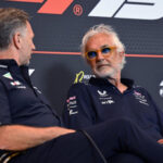El show de Briatore ante los medios en España: «¡Siguiente pregunta!»