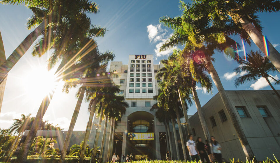 FIU en tensión por acuerdo con ICE: estudiantes convocan nueva protesta