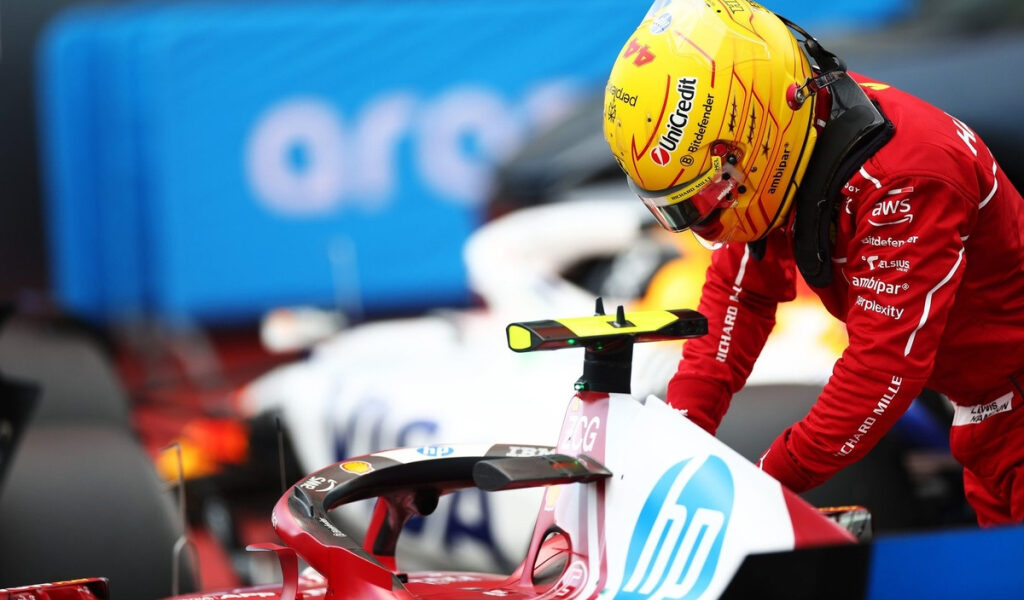 Rosberg ve a Hamilton en una «situación muy difícil» en Ferrari F1