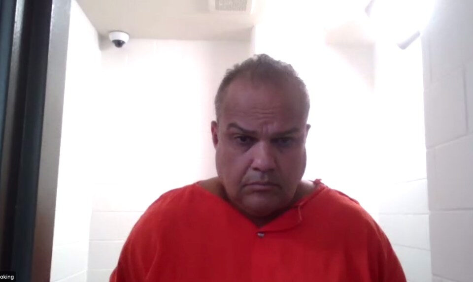 El sheriff suspendido de Osceola debe publicar un bono de $ 1 millón en cargos de extorsión