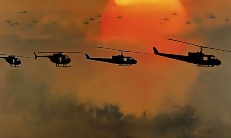 El equipo de ‘Apocalypse Now’ tenía que pintar los helicópteros a diario porque pertenecían al ejército de Filipinas