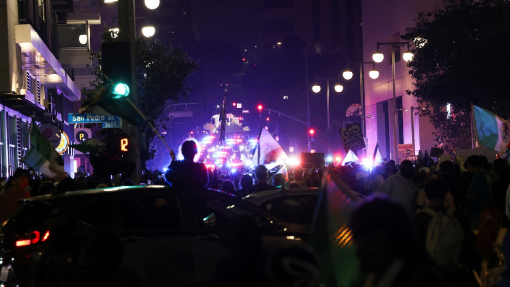 Protestas en Los Angeles por detenciones del ICE y Trump en vivo hoy: Últimas noticias en directo