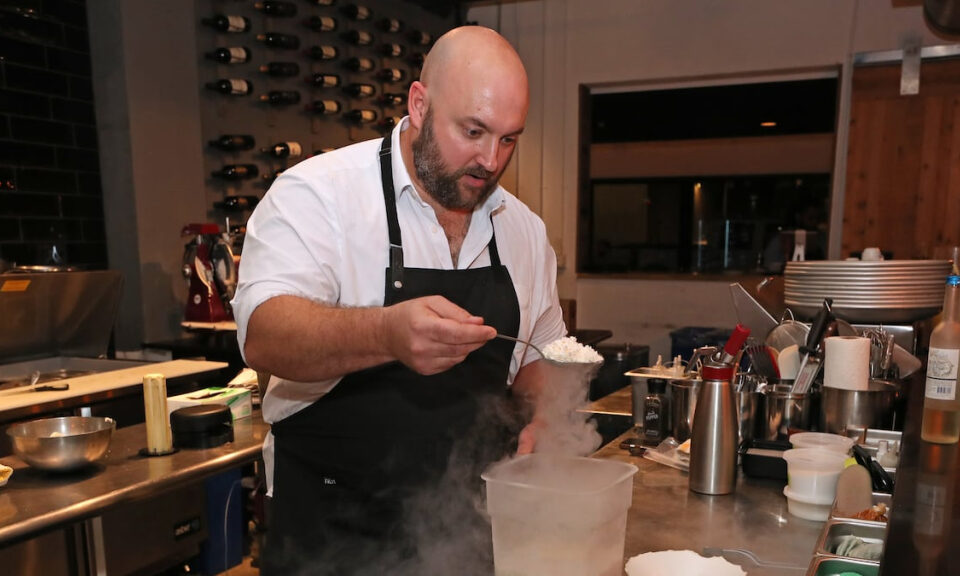 Chef de Florida Michelin-Star acusado de manipulación de testigos después de un asalto violento