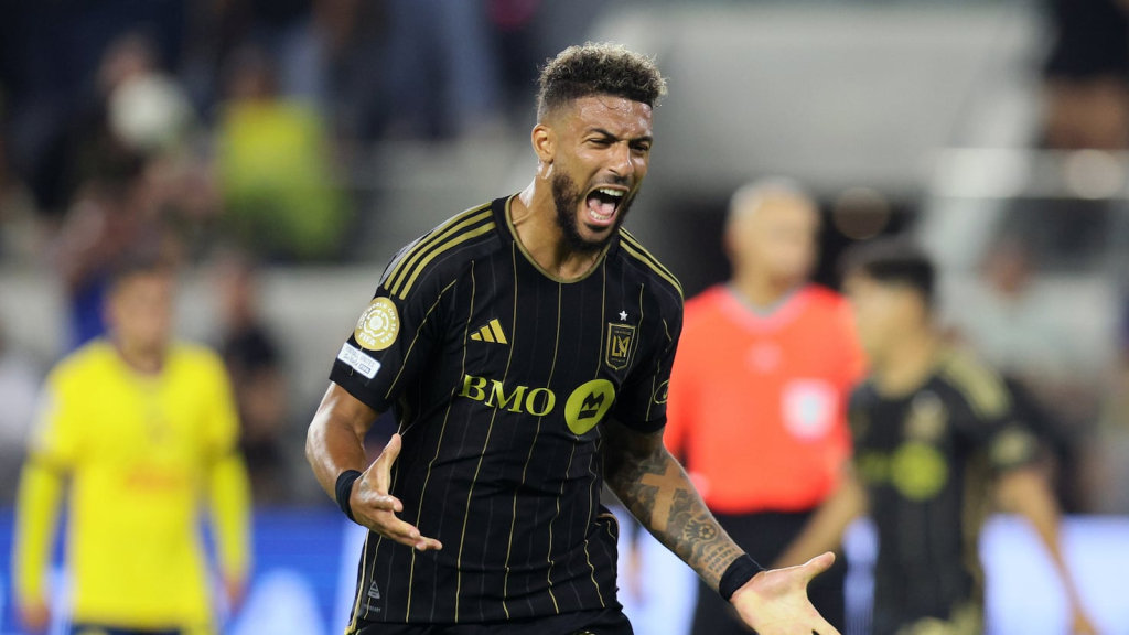 Bouanga, figura de LAFC, sobre el Mundial de Clubes: “Espero que salgamos de este torneo aún más fuertes”