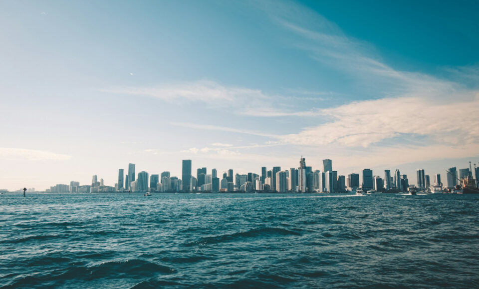 Descubre Miami desde el agua: las mejores opciones para navegar la ciudad