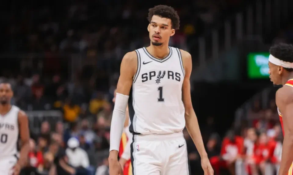 La propuesta de megatraspaso para que los Spurs junten a Cooper Flagg con Victor Wembanyama | Sporting News Argentina