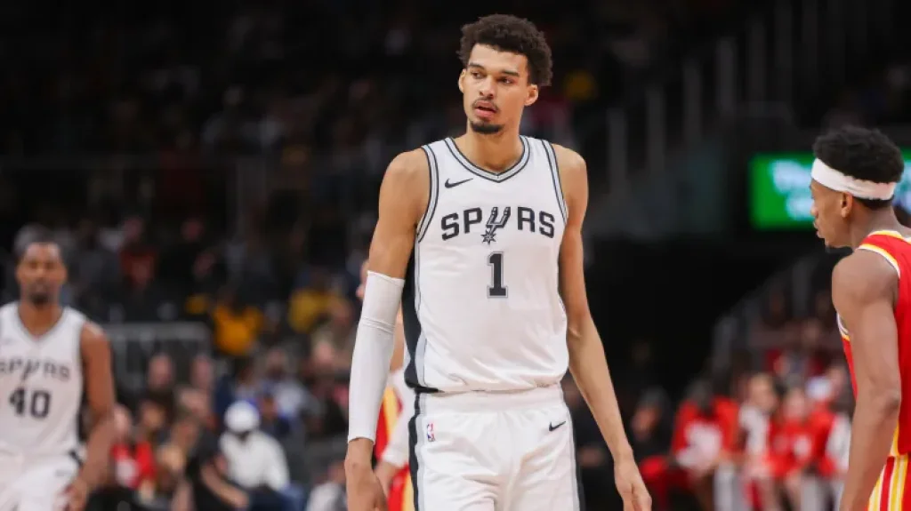La propuesta de megatraspaso para que los Spurs junten a Cooper Flagg con Victor Wembanyama | Sporting News Argentina