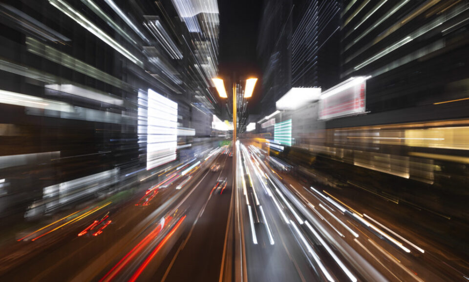 Florida pisa el freno: nueva ley de exceso de velocidad te puede llevar a la cárcel