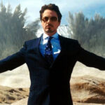 Hay una razón por la que Robert Downey Jr. lleva gafas de sol en esta escena de ‘Iron Man’: no se sabía el guion