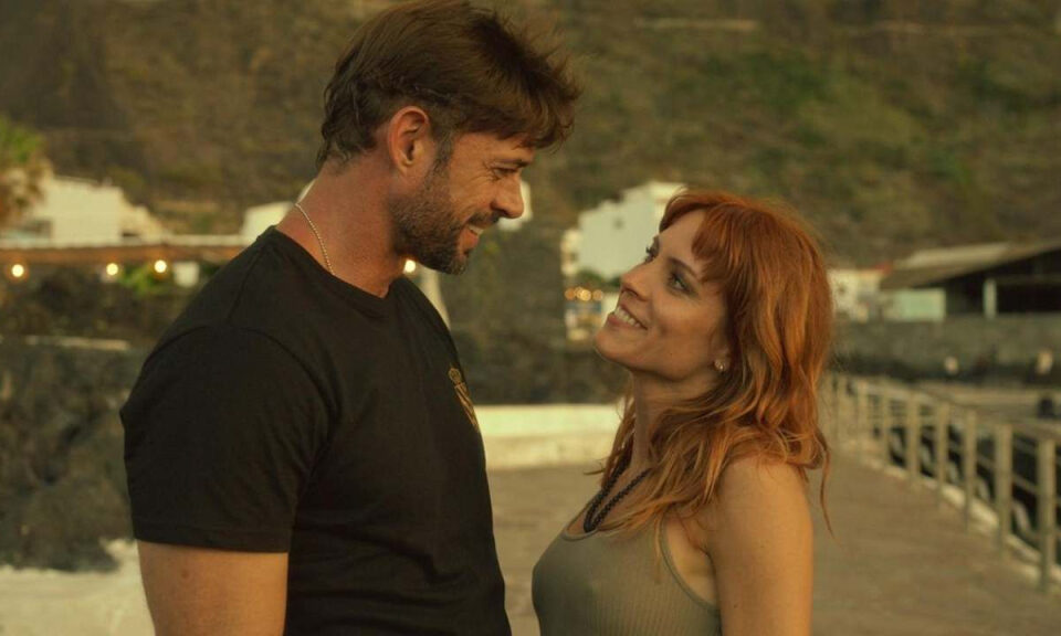 Una explosiva mezcla de drama romántico y cine de catástrofes: se estrena en cines ‘Bajo un volcán’