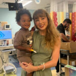 Taylor Swift hizo visita sorpresa a pacientes de hospital infantil en Hollywood, Florida