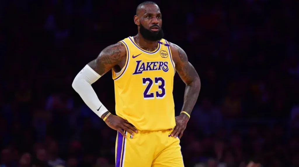 La sorprendente revelación de un compañero de los Lakers sobre el futuro de LeBron James en la NBA | Sporting News Argentina