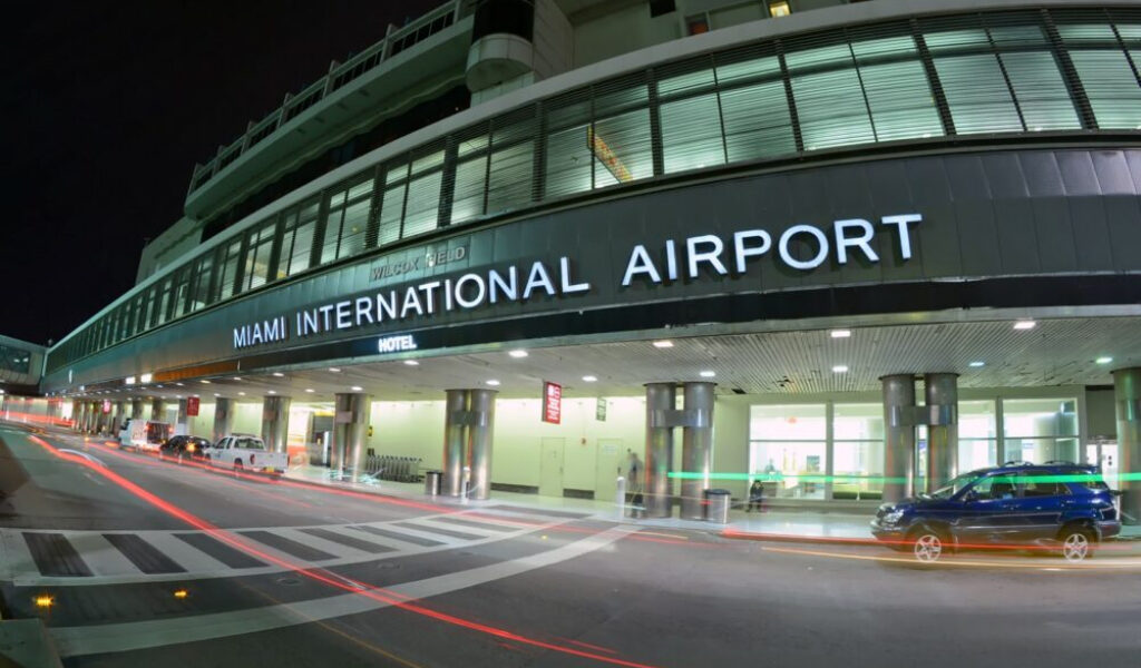 El MIA pionero en el mundo: Habilita app para viajeros con problemas de visión