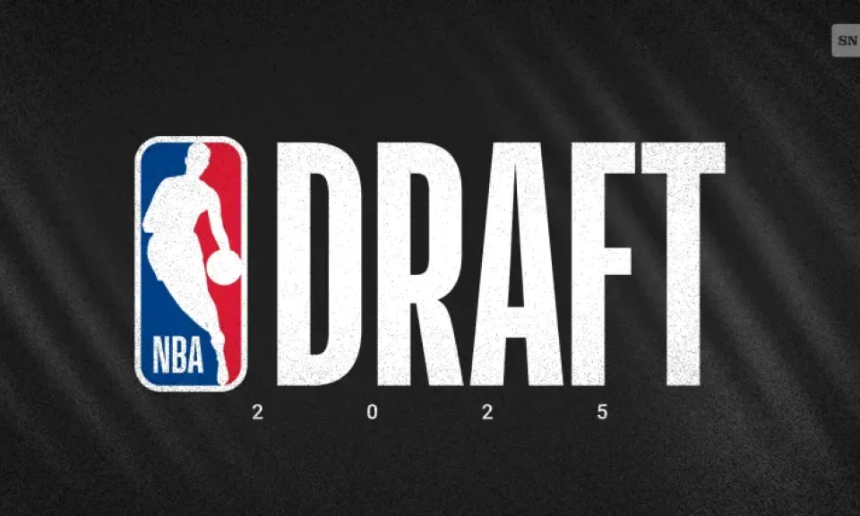Dónde y cómo ver en vivo y gratis el Draft NBA 2025 hoy: TV y streaming online del evento | Sporting News Argentina