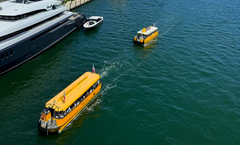 Miami Beach da primer paso hacia un sistema permanente de taxis acuáticos