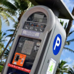 Miami Beach baja tarifa de estacionamiento a $1 por tiempo limitado