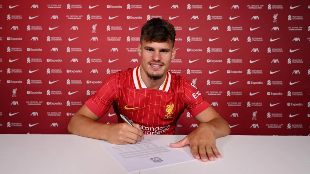 Slot se lleva al cañón de Iraola; Robertson apunta al Atlético