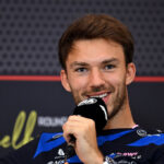La broma de Gasly ante el presente de Alpine: «Quizás me vean en Hollywood»