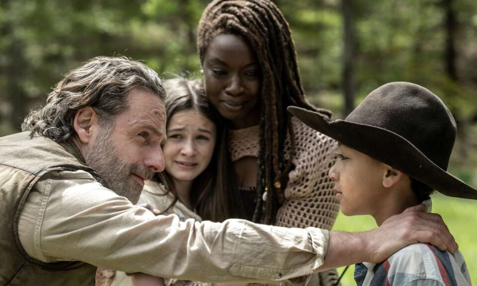 Es una de las escenas más emotivas de ‘The Walking Dead’. Sería más emotiva si el cámara no se hubiera colado dentro del plano