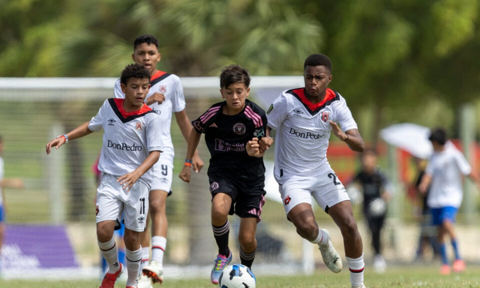 Thiago Messi sigue los pasos de su padre y brilla en el MICFootball 2025