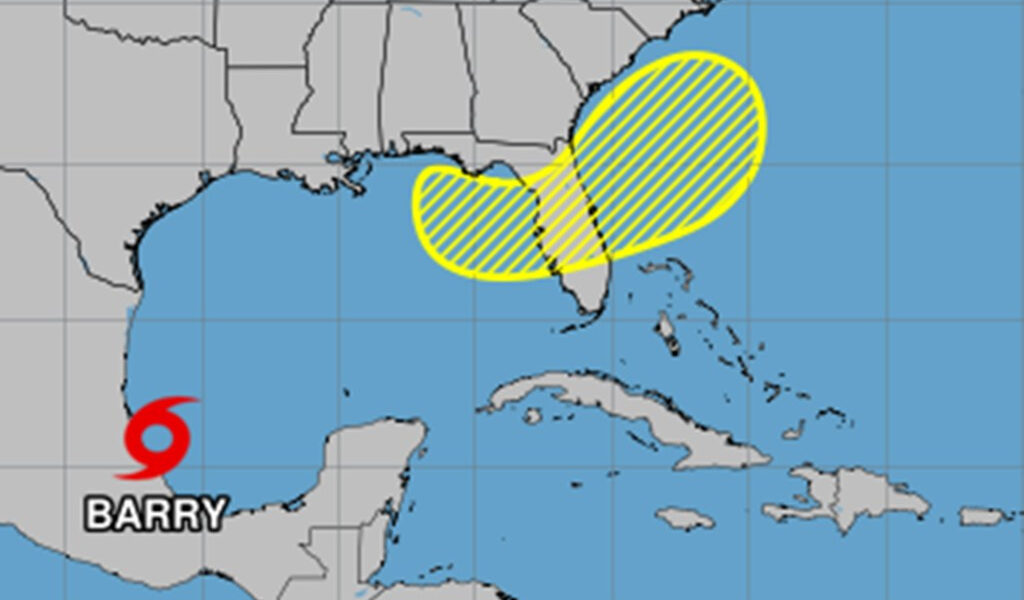 Hurricane Center dice que el sistema tropical podría apuntar a Florida, mientras que la tormenta tropical Barry se forma cerca de México