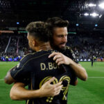 Giroud pasa de noche