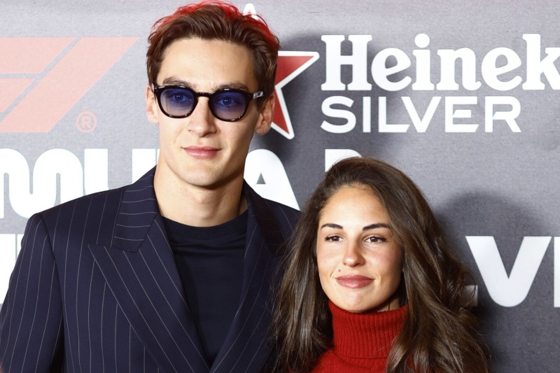 Spagat zwischen rotem Teppich und Privatleben: Russell und Freundin Carmen