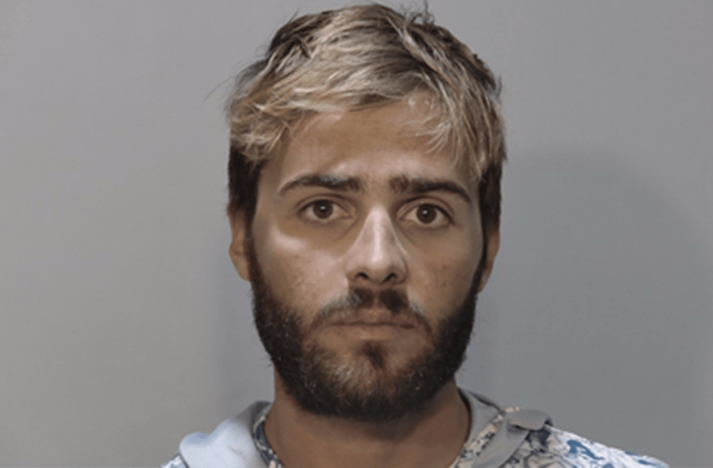 capitán barco tiburón