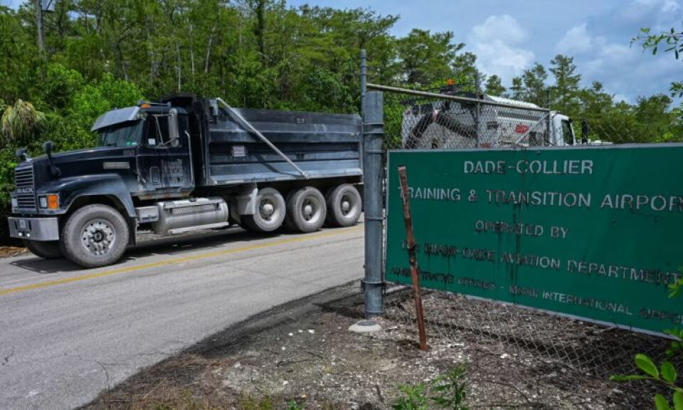 La apertura del ‘Alligator Alcatraz’ de Florida le da a DeSantis la oportunidad de fortalecer sus vínculos con Trump | CNN