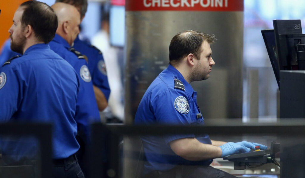 Nueva amenaza de bomba sacude al aeropuerto de Miami: una mujer detenida