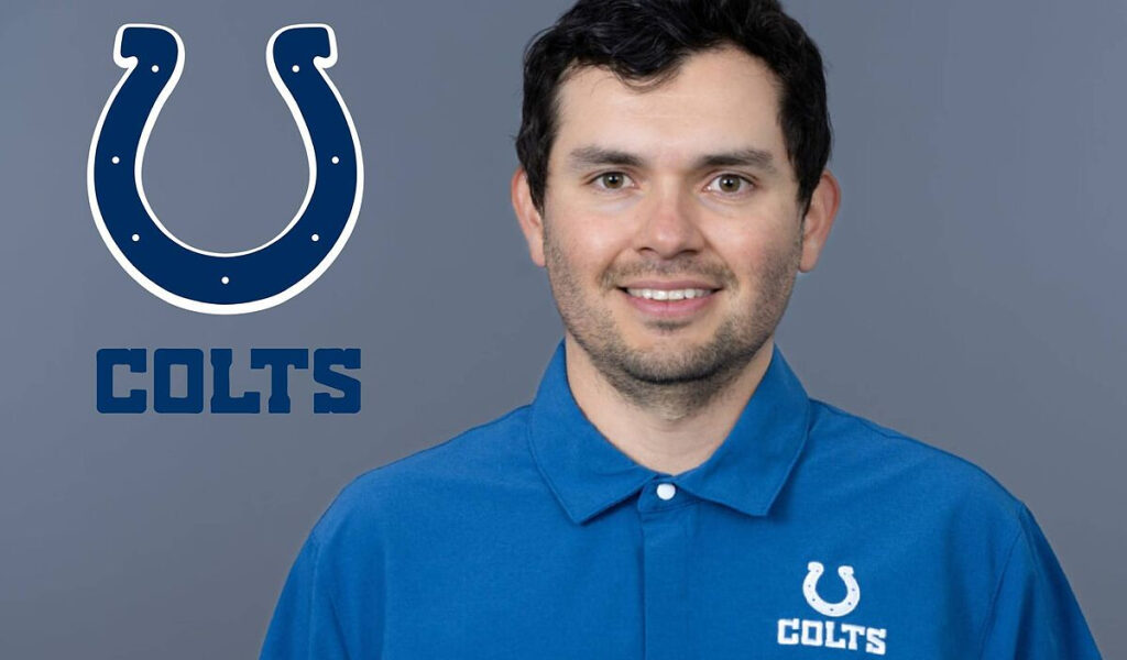 Diego Ortiz, el coach mexicano que sigue en la lite de NFL con Indianapolis Colts