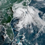 Tormenta tropical Chantal golpea a Carolina Coast