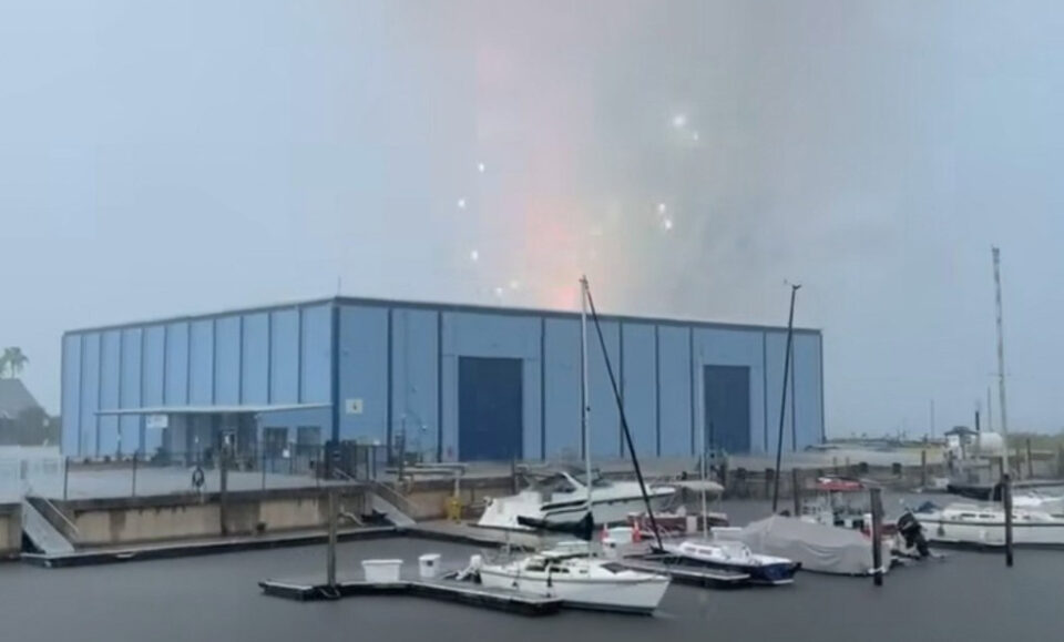 ‘Divine Intervention’: Lightning golpea los fuegos artificiales antes del evento del 4 de julio de Sanford
