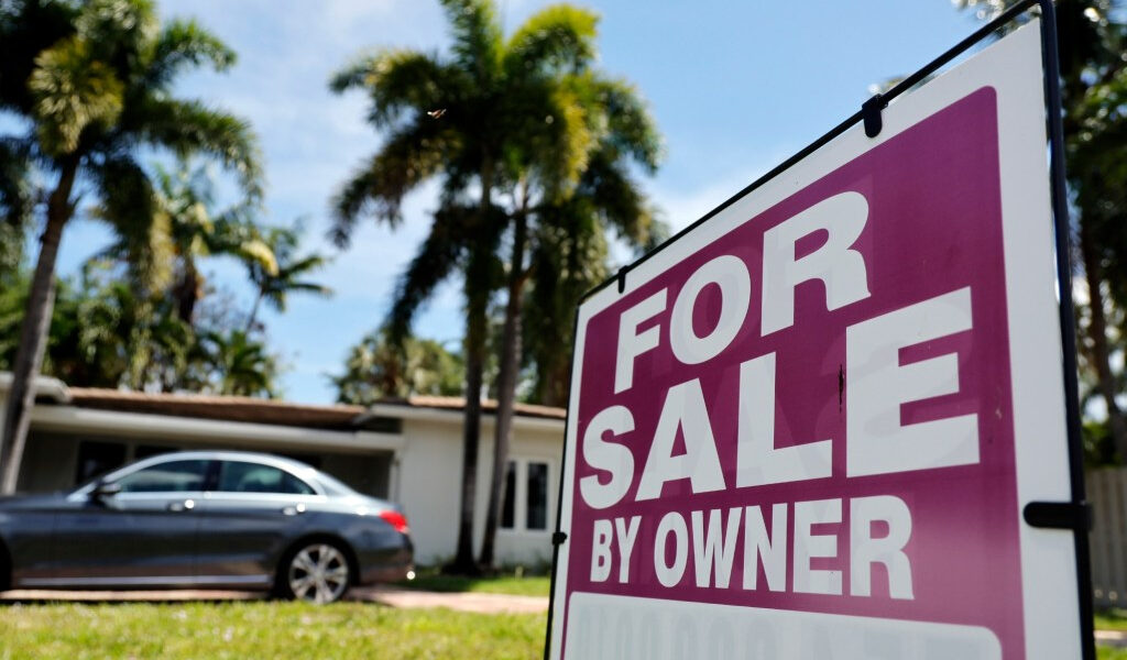 Menos canadienses están buscando casas en Orlando, otras ciudades de Florida, según muestran los datos
