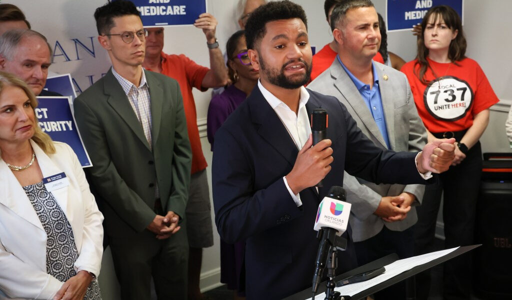 Los demócratas de Florida Central dicen que los usuarios de Medicaid, los estudiantes de escuelas públicas primero en riesgo de ‘Bill y hermosa factura’