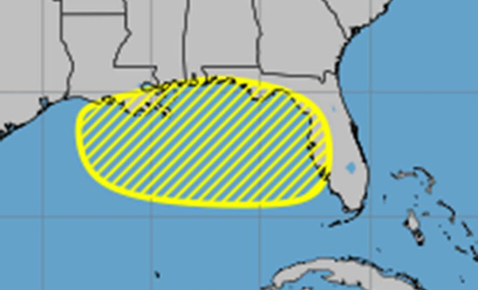 Hurricane Center sigue pronosticando un sistema potencial cerca de Florida