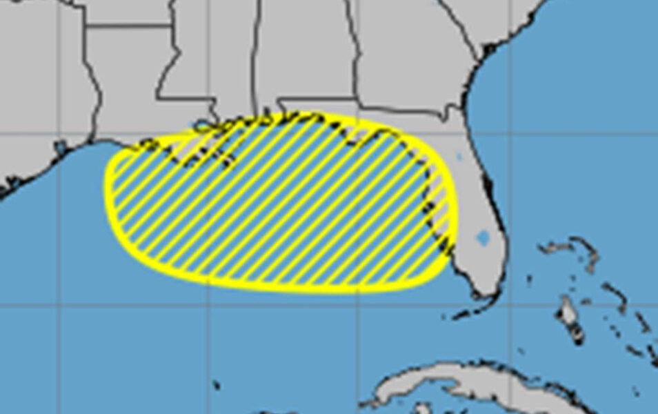 Hurricane Center sigue pronosticando un sistema potencial cerca de Florida