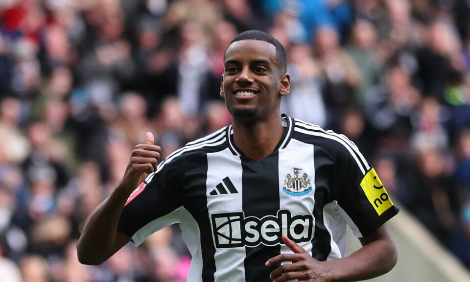 Pelea millonaria por Isak