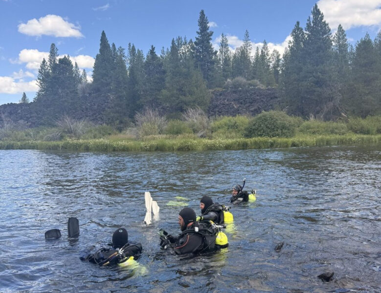 En una aventura al aire libre con amigos, la mujer de Florida muere después de ser barrida sobre cascada